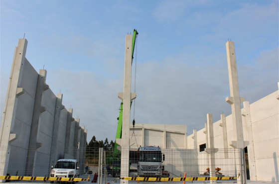 Líderes na adxudicación de chan industrial público.